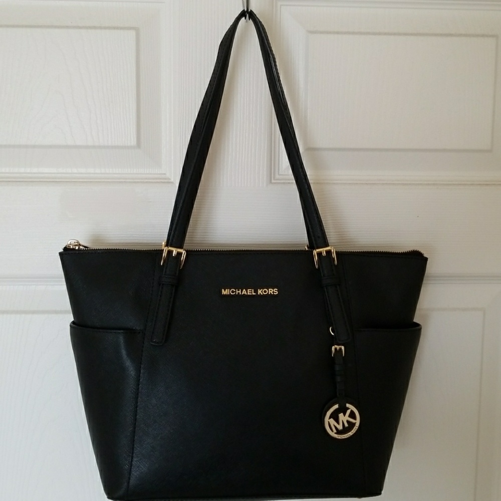 Michael Kors large top-zip saffiano leather tote